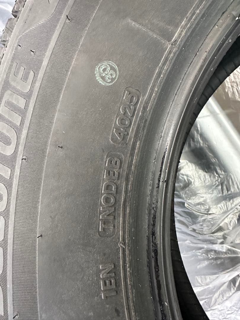 ブリヂストン BLIZZAK WZ-1 195/80R15 96Q スタッドレス