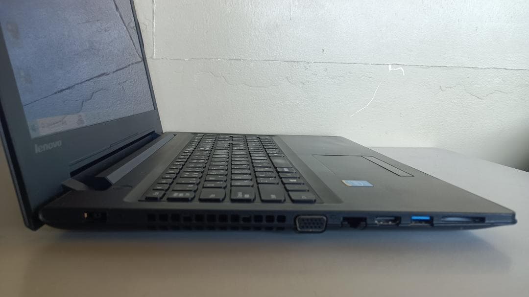 美品ノートパソコン Lenovo SSD office win10pro