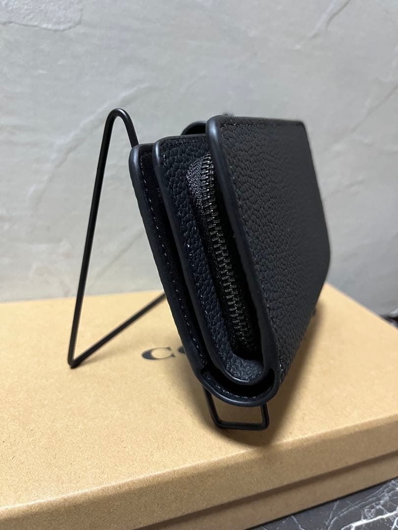 ✨️新品未使用✨️COACH ブラック 二つ折り財布