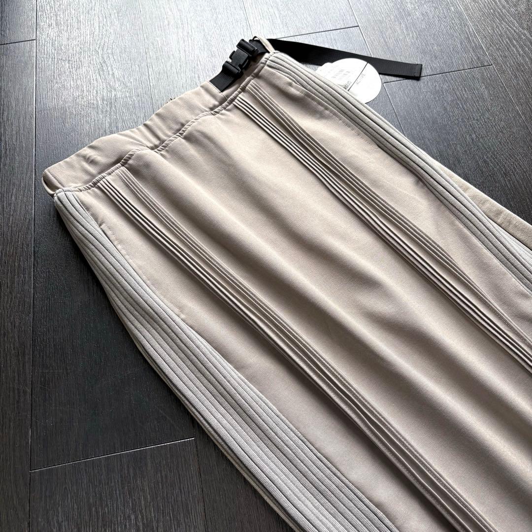 新品スコットクラブ　LASUD プリーツ　調整ベルト付きロングスカート　ヤマダヤ