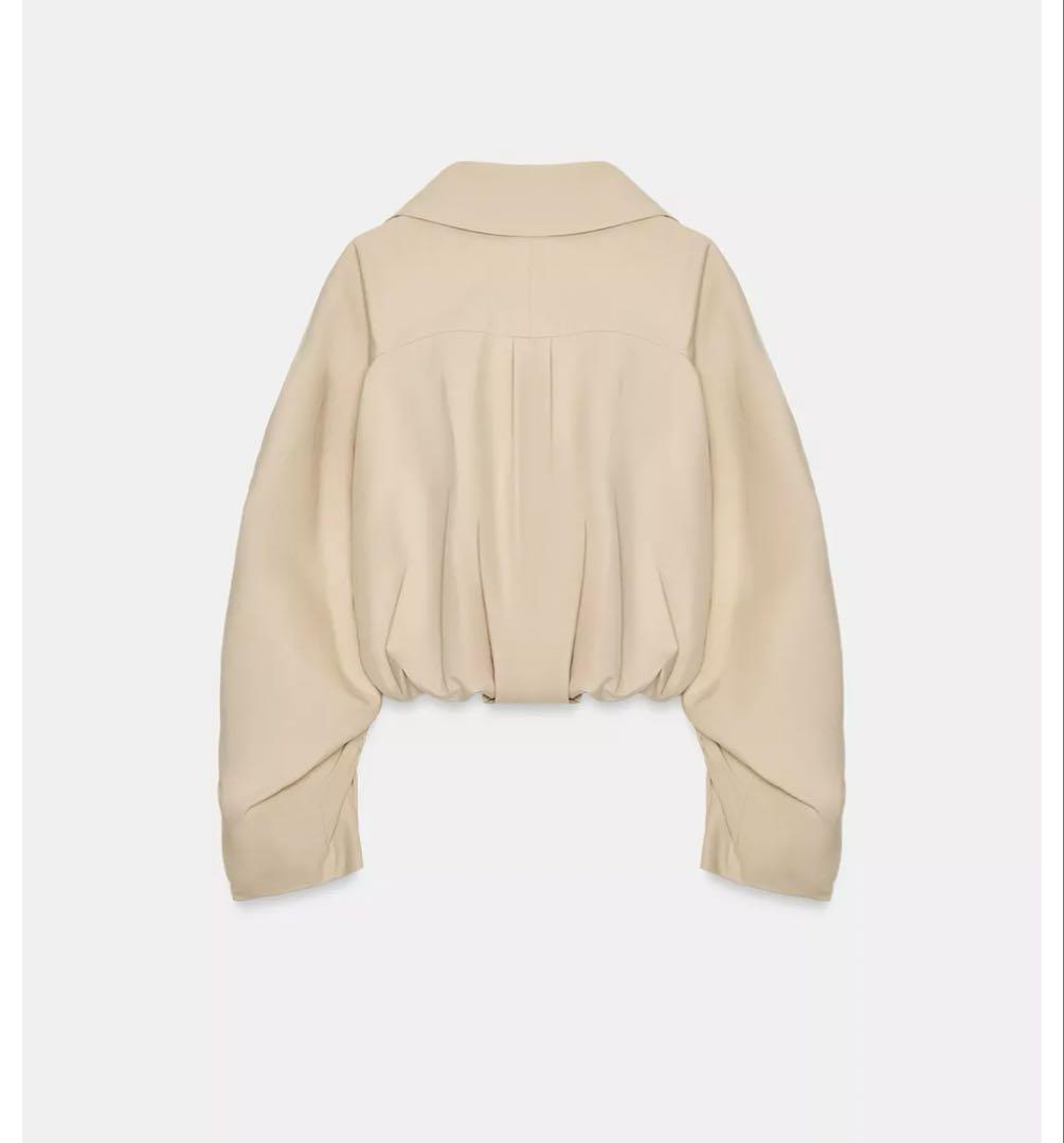 m*様 タグ付き新品★ZARAのフリル付きクロップドトレンチコート★M-Lサイズ