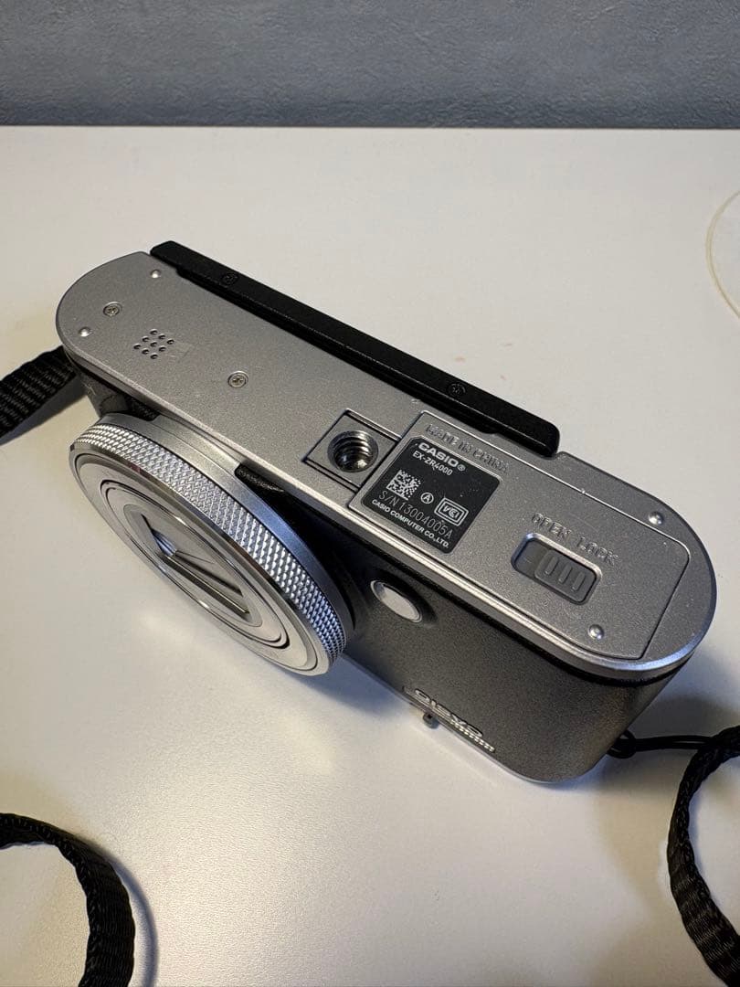 【超美品】CASIO EX-ZR4000