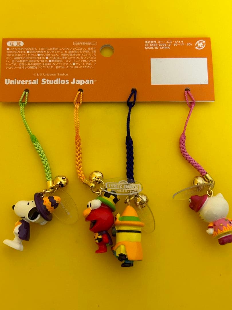 d*2様 USJ ユニバ ハロウィンストラップセット　キティ　ミニオン　スヌーピ
