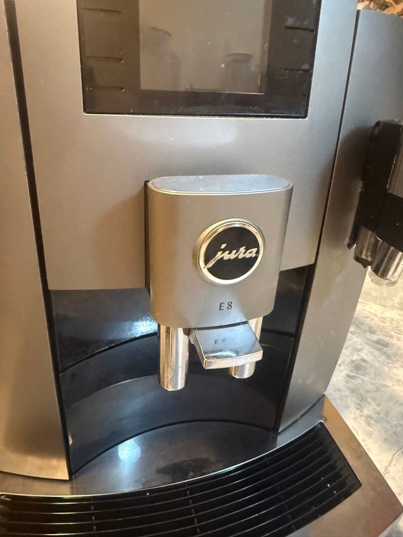 [値下げ]Jura E8 自動エスプレッソマシン シルバー