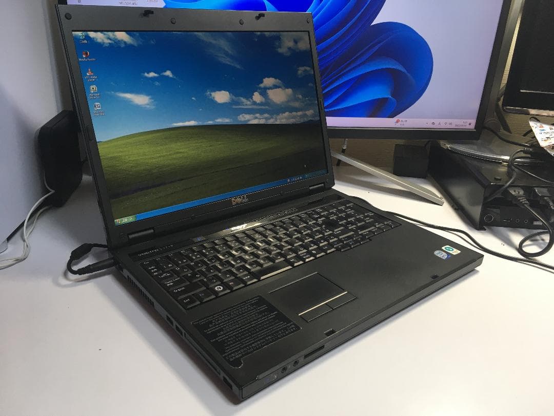 Windowsノート本体 DELL Vostro 1710 WindowsXP