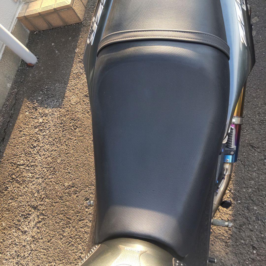 ZZR1400 ZX14 2006年からの取り外し純正ノーマルシート