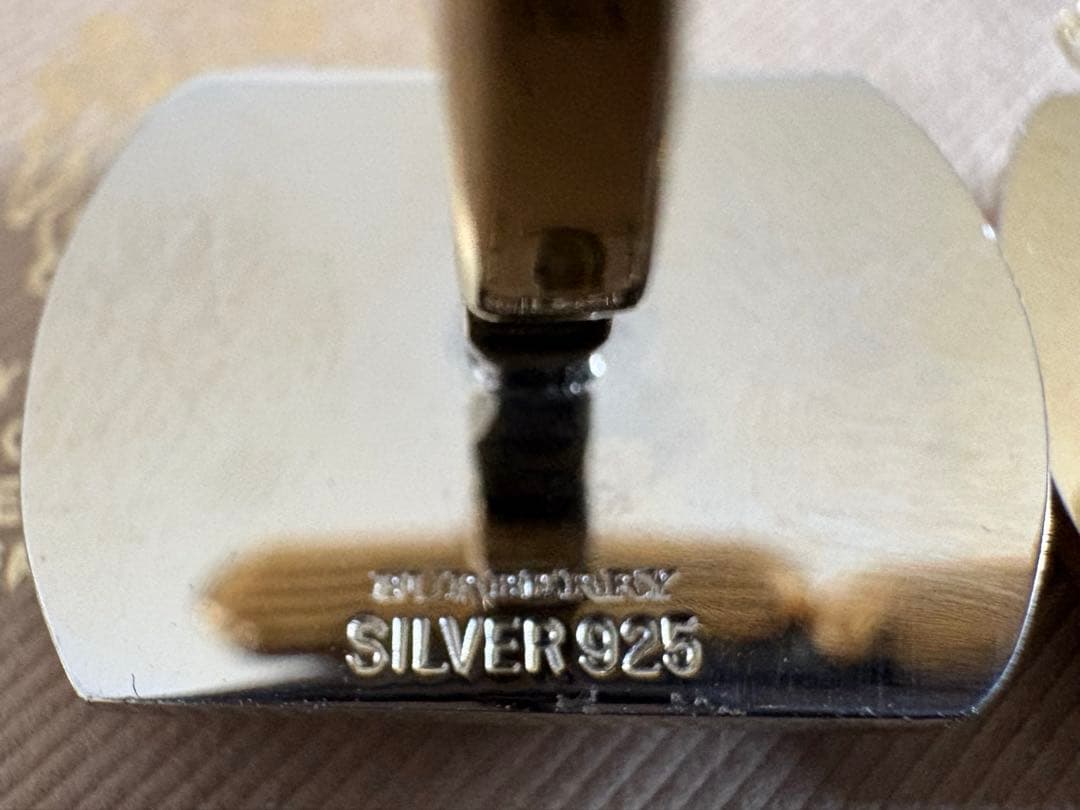 BURBERRY スターリングシルバー製カフリンクス※付属品無し