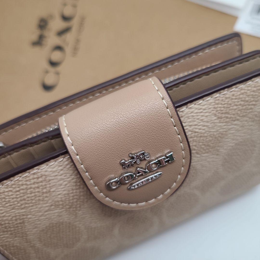 COACH　コーチ　若干訳あり　折り財布　新品　正規品