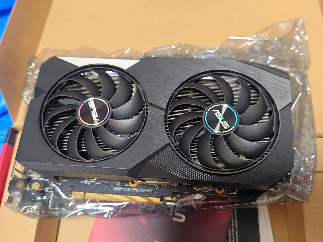 グラフィックボード・グラボ・ビデオカード ASUS Radeon RX 6600 XT 8GB OC