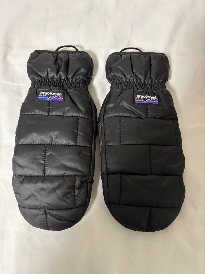 希少 美品 Patagonia ナノパフ ミット 22425 BLK サイズM