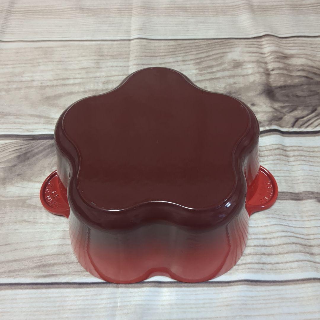 LE CREUSET（ル・クルーゼ ）　ココットフルール 20cm レッド