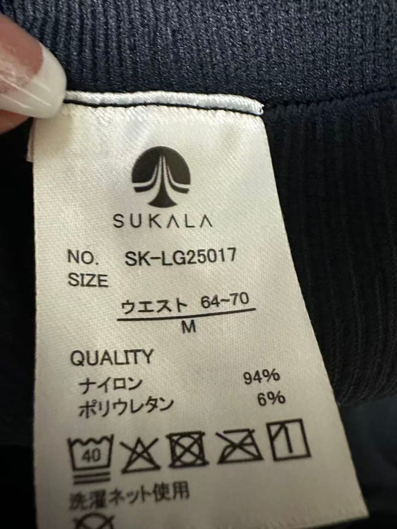 新品未使用【SUKALA】アクティブデイジーレギンス　ブラック　Ｍ