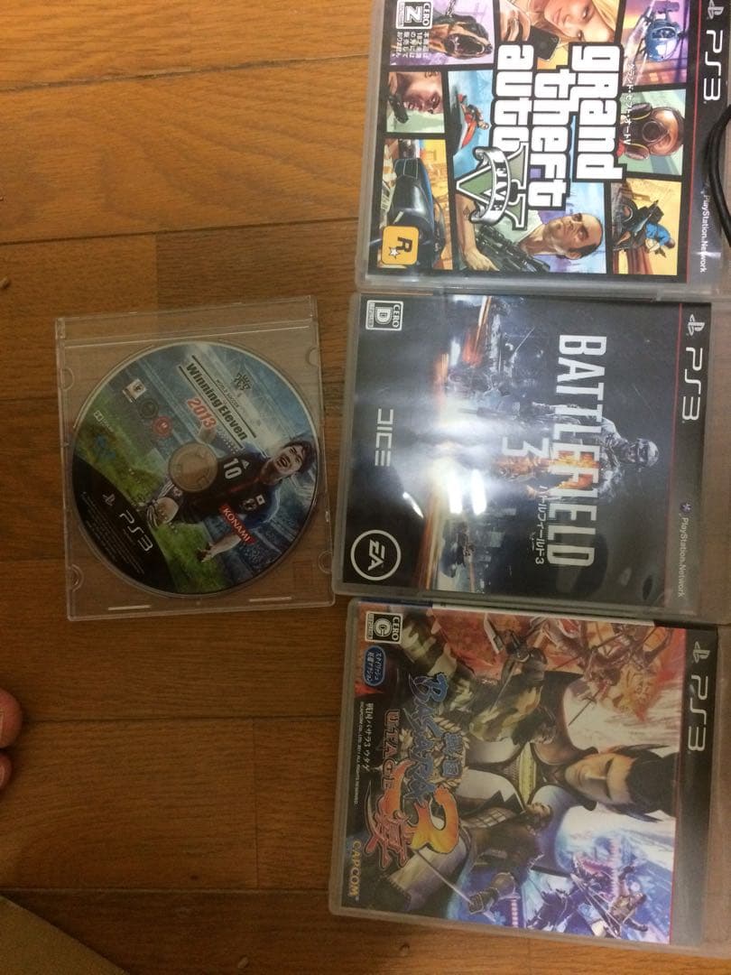 PS3本体と付属品GTA5.BF3.戦国BASARA3.2013WE