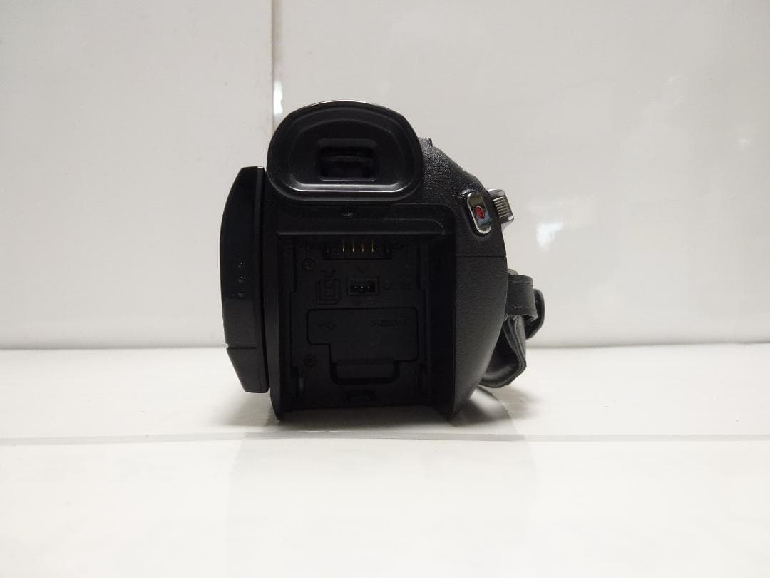 大人気　動作品　パナソニック　PanasonicフルHD HDC-SD100