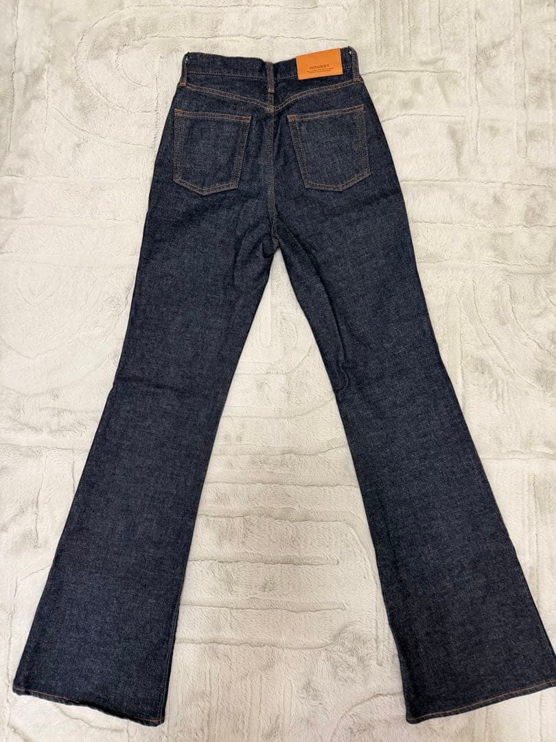 MOUSSY MVS FLARE (L) 25インチ