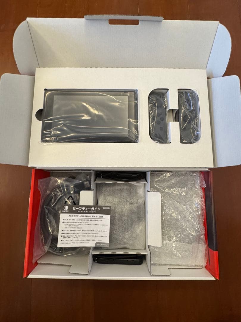 Nintendo Switch 本体　グレー