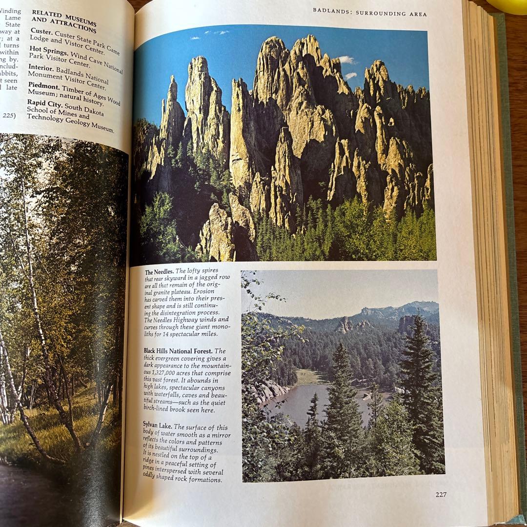 洋書 SCENIC WONDERS OF AMERICA