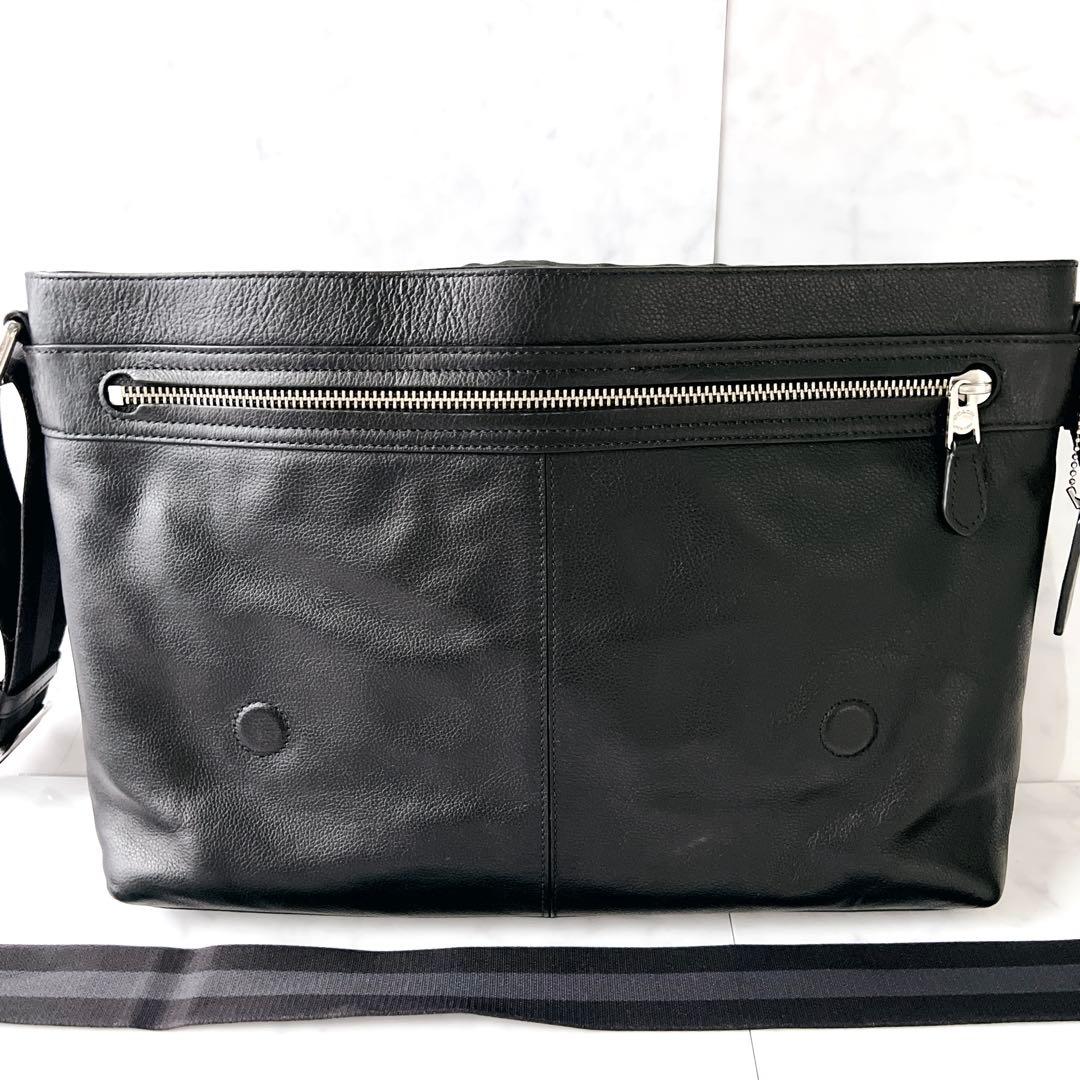 COACH コーチ チャールズ メッセンジャーバッグ ブラック シボ加工