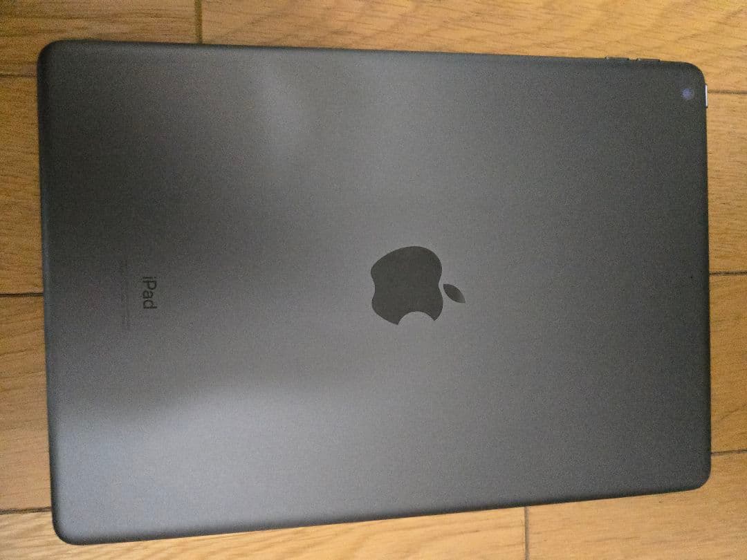 【極美品】iPad第8世代 128GB スペースグレイ MYLD2J/A 本体