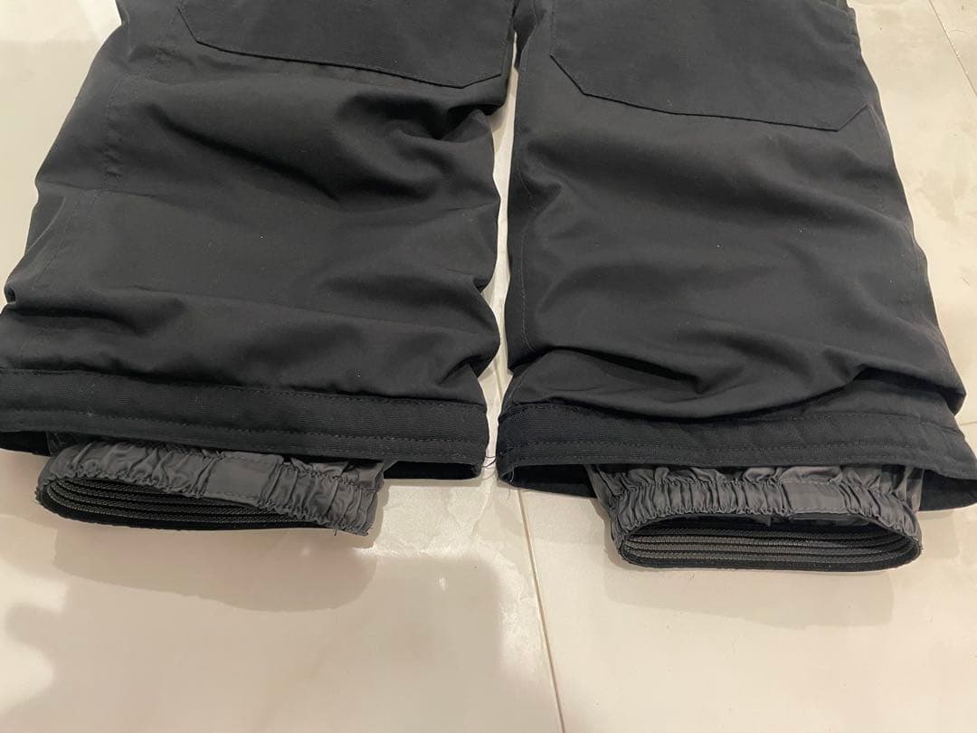 【極美品】Burton スノーボードウェア キッズ　4T ビブパンツ　ブラック