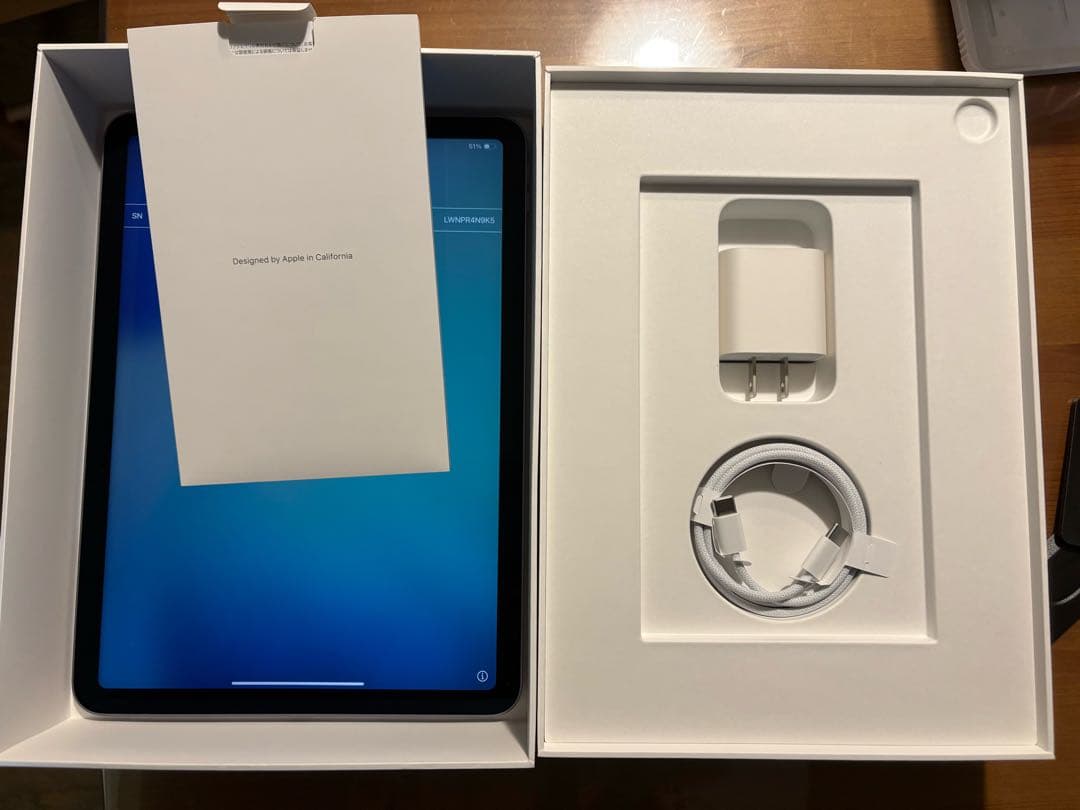 【美品】iPad Air (第5世代) Wi-Fiモデル 64GB パープル