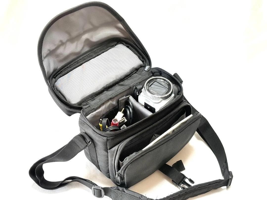 【ほぼ新品】 ソニー SONY HANDYCAM HDR-CX680　ホワイト