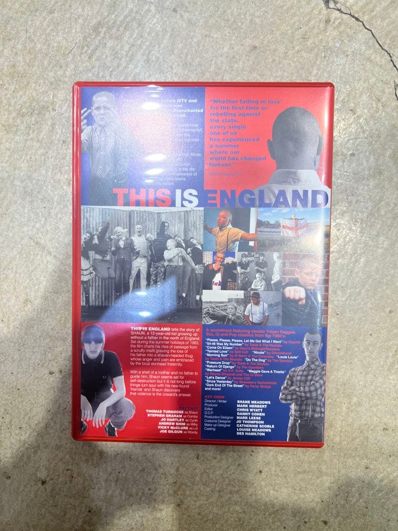 THIS IS ENGLAND初回限定版　ステッカー付き