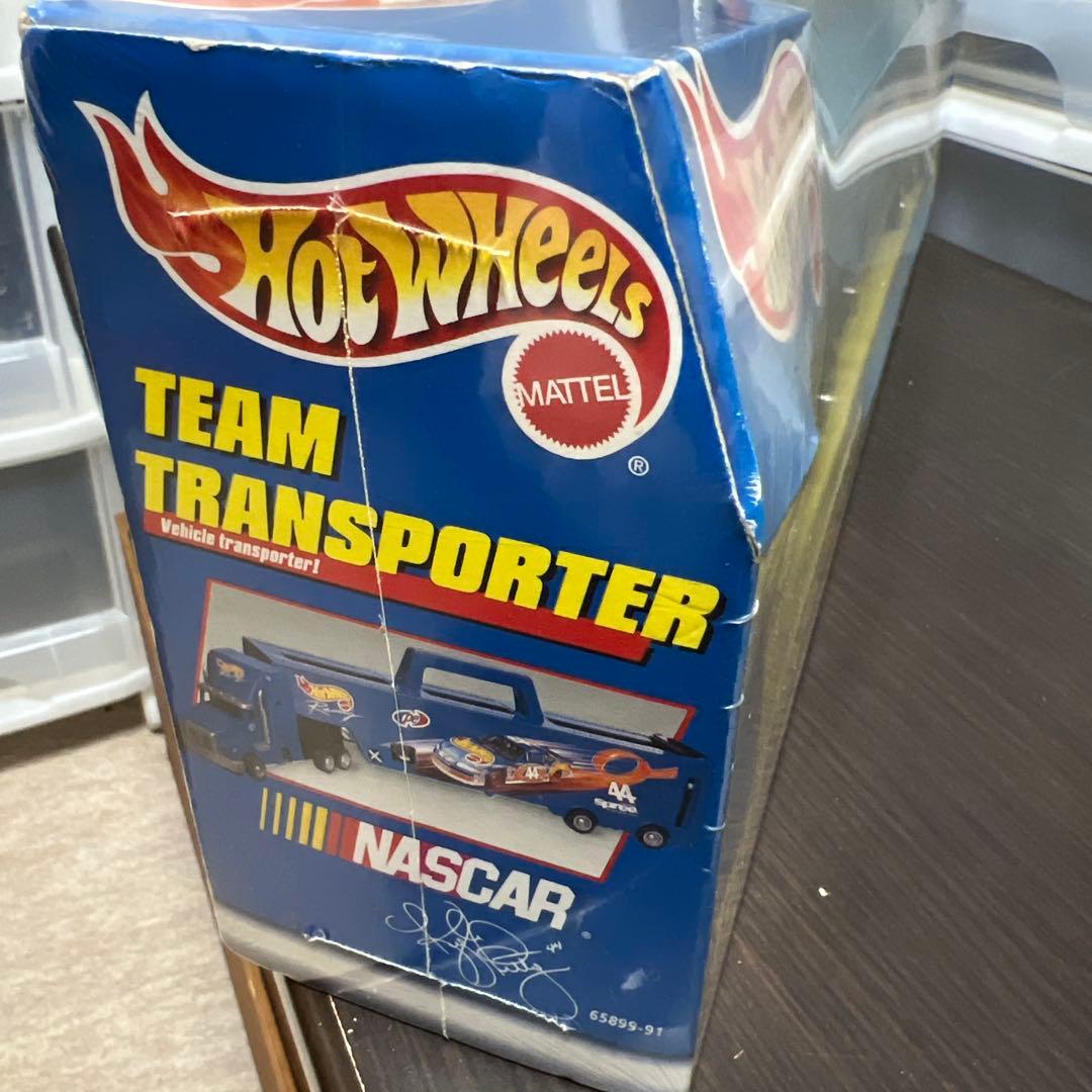 ミニカー Hot Wheels Team Transporter