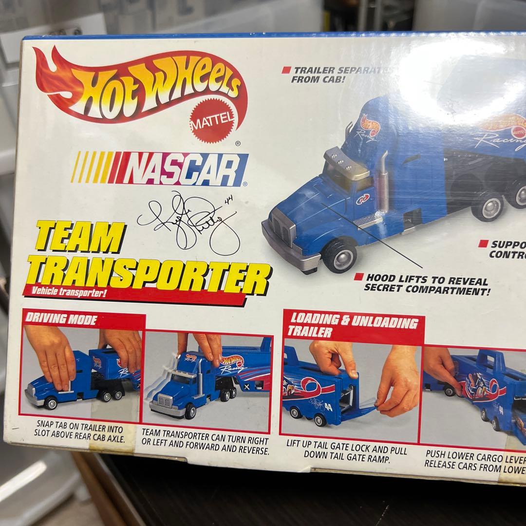 ミニカー Hot Wheels Team Transporter