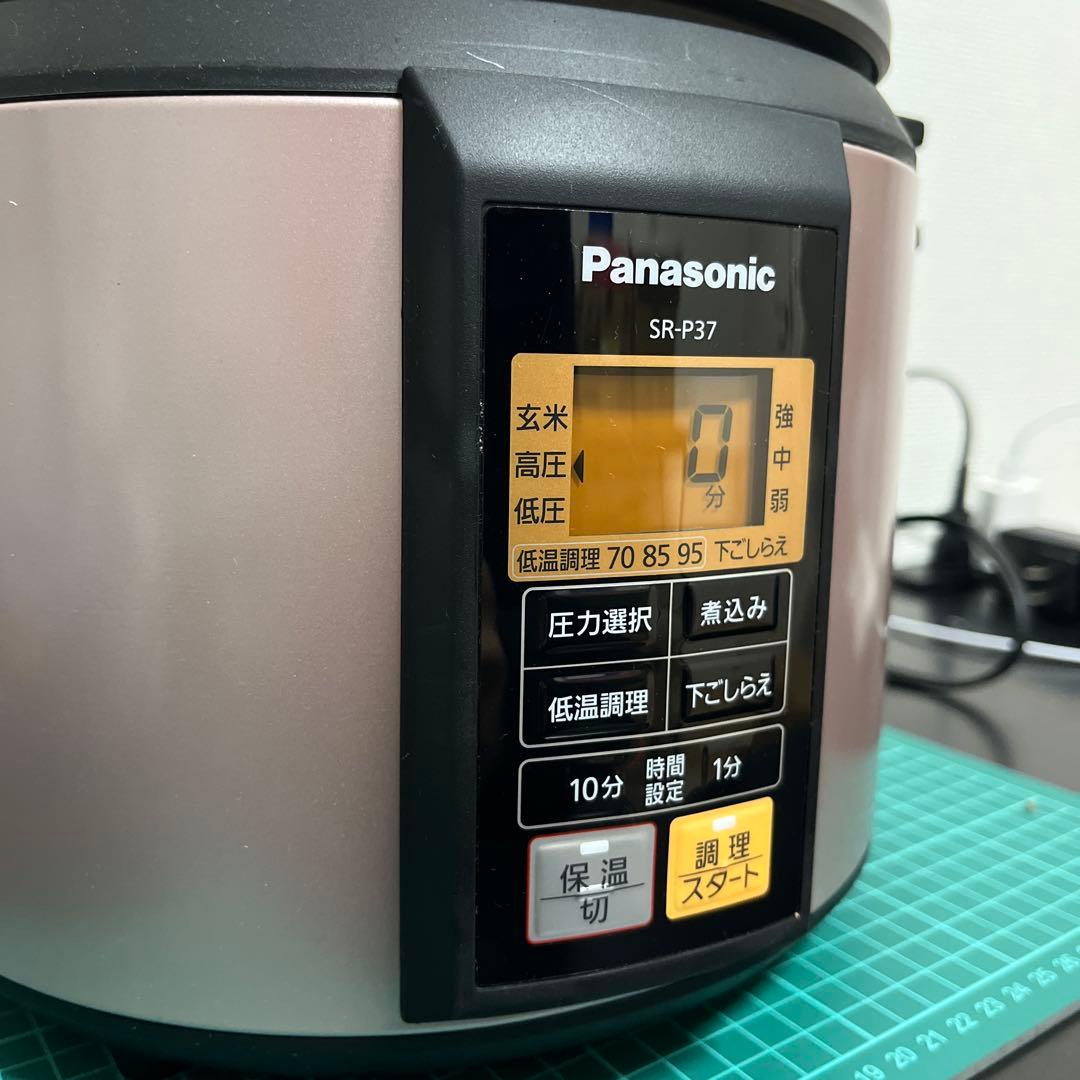 （Ａ）美品　Panasonic 電気圧力鍋 SR-P37-P ピンクカラー