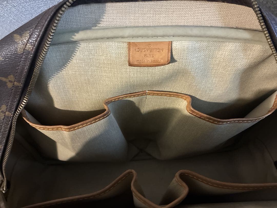 ルイヴィトン　モノグラムドーヴィル　ハンドバッグ　Louis Vuitton