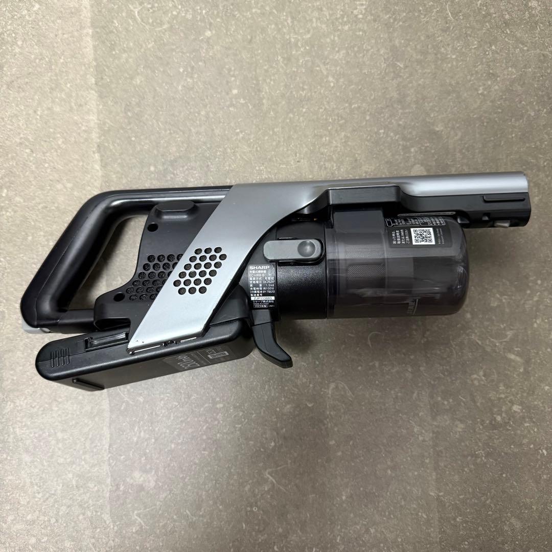 シャープ◇コードレススティッククリーナー EC-HR8-B