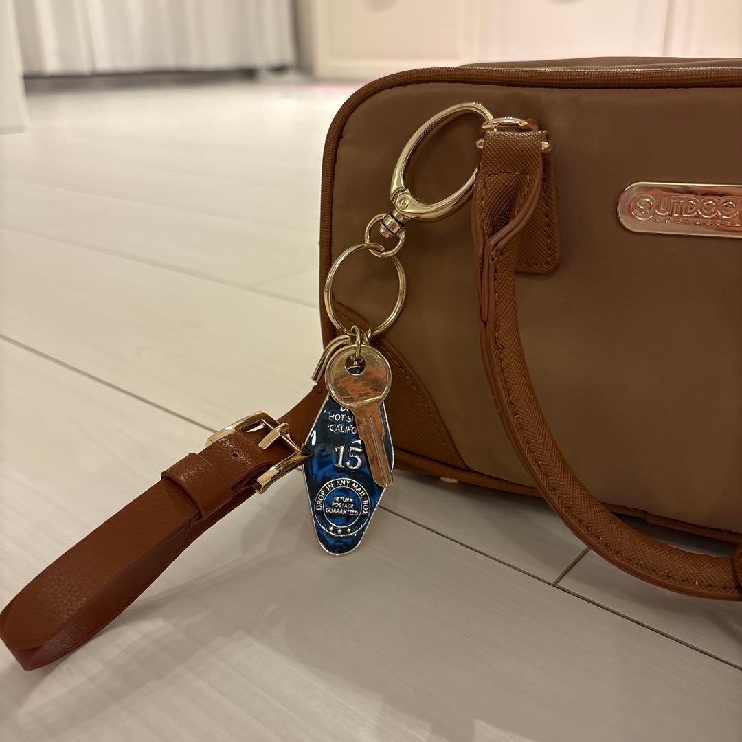 スローブイエナ×OUTDOOR PRODUCTSバック　チャーム付き
