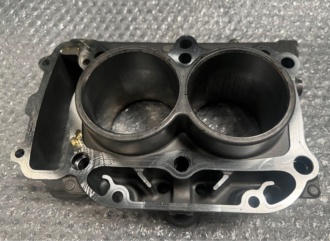CBR250RR (MC51)シリンダー