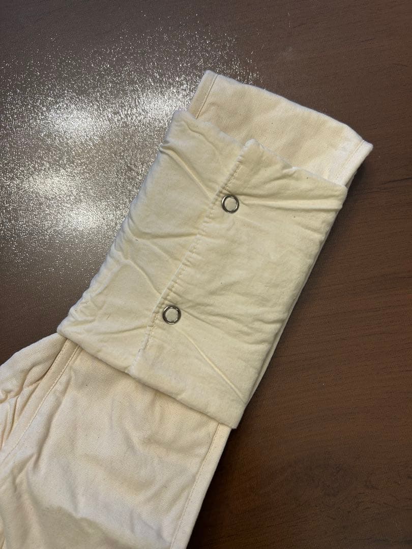 【エアリコ】抱っこ紐【未使用のよだれカバー付き】