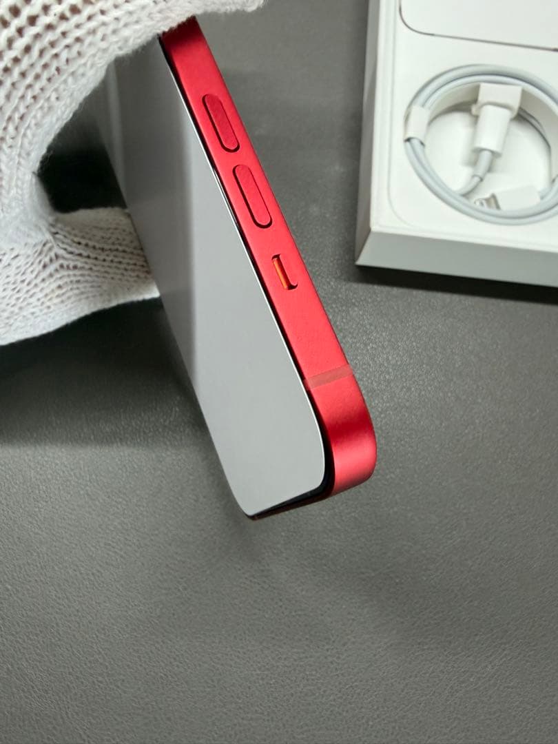 【ほぼ新品】Apple iPhone 13 (RED) 化粧箱ケーブル新品付