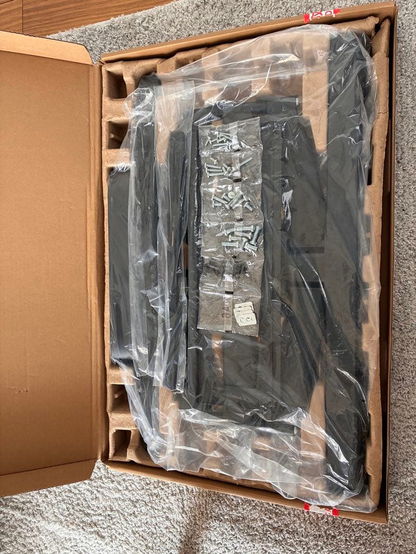 美品　TV壁掛け金具　 セッター フリースタイル VA226 Mサイズ