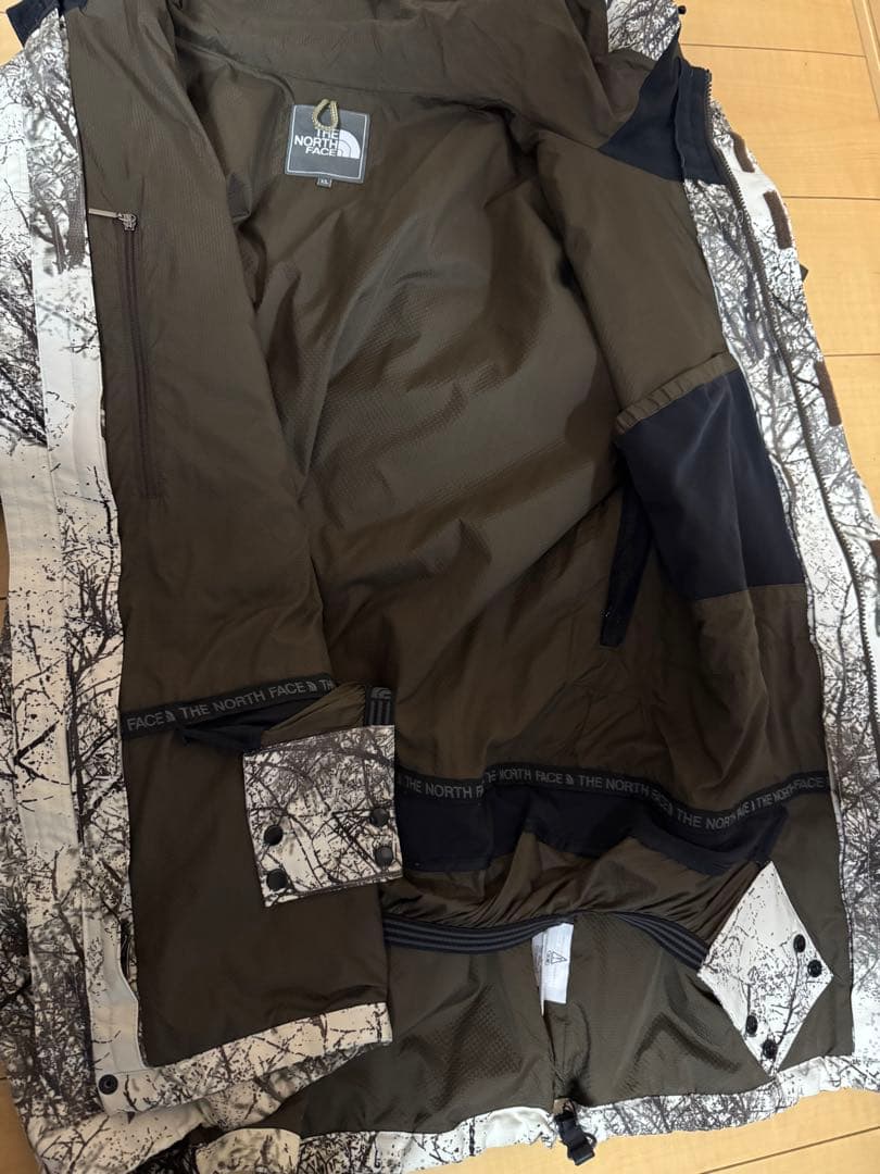 THE NORTH FACE × swaggerコラボフード付きウェア