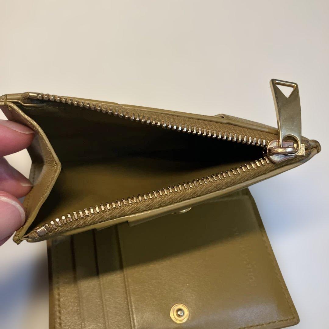 美品 ボッテガ カセット 二つ折り財布 オリーブ イントレ 箱付