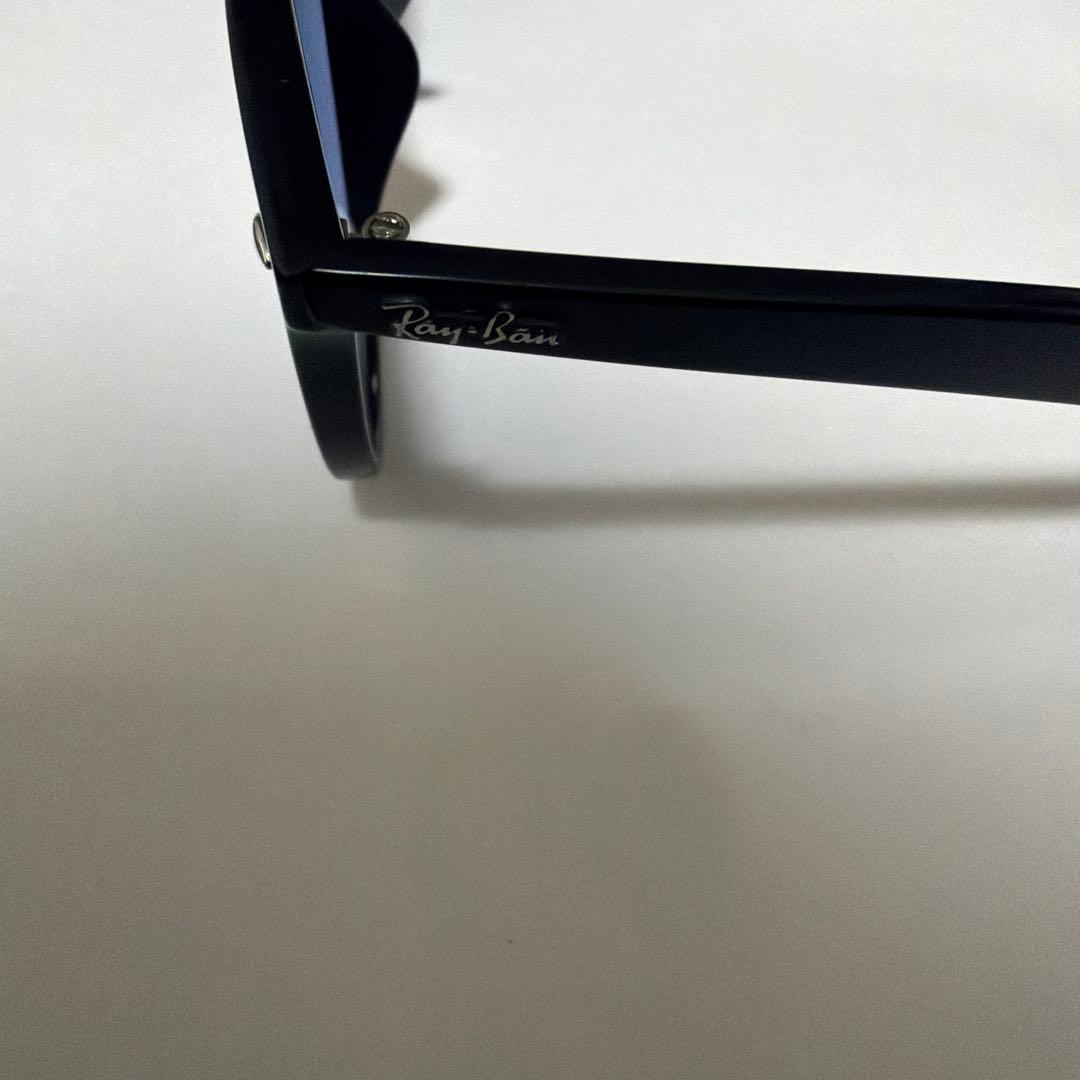 Ray-Ban RB 4259F ブラックサングラス
