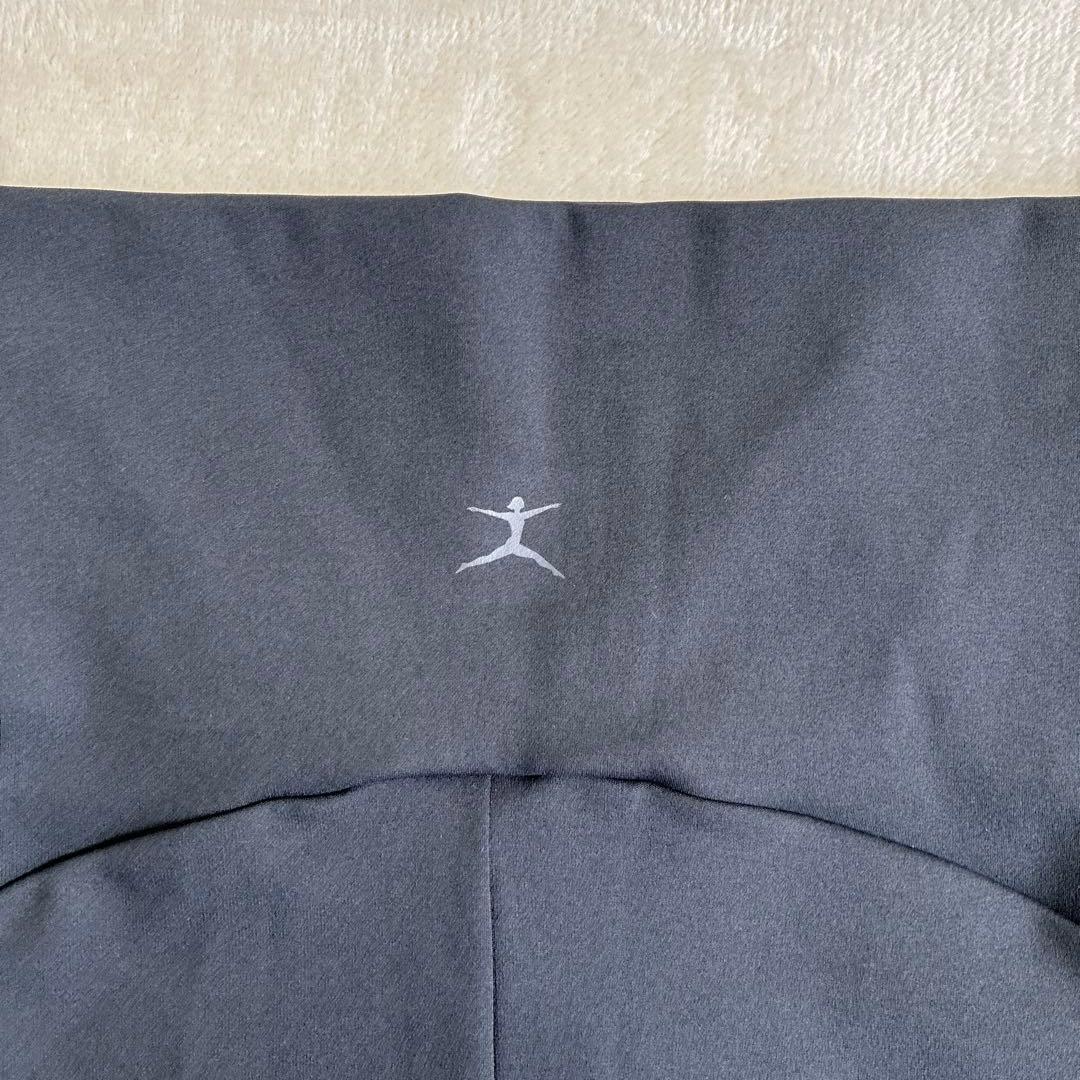 DANSKIN ダンスキン　REJULES LEGGINGS ヨガパンツ　黒　L
