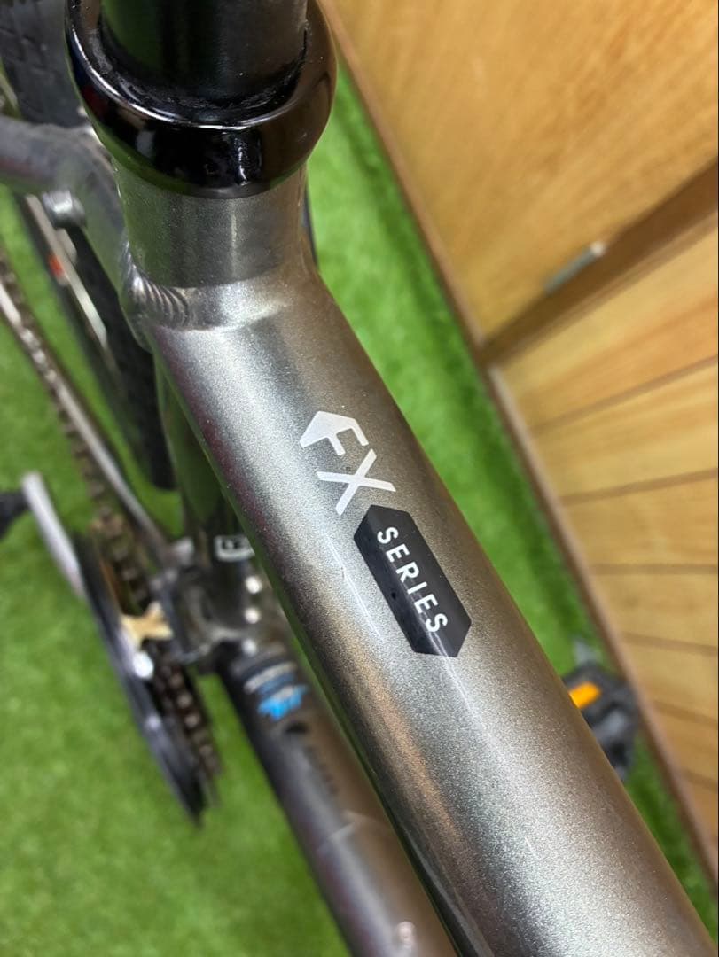 まいまい様　TREK FX 7.0 クロスバイク 21段変速700×35C