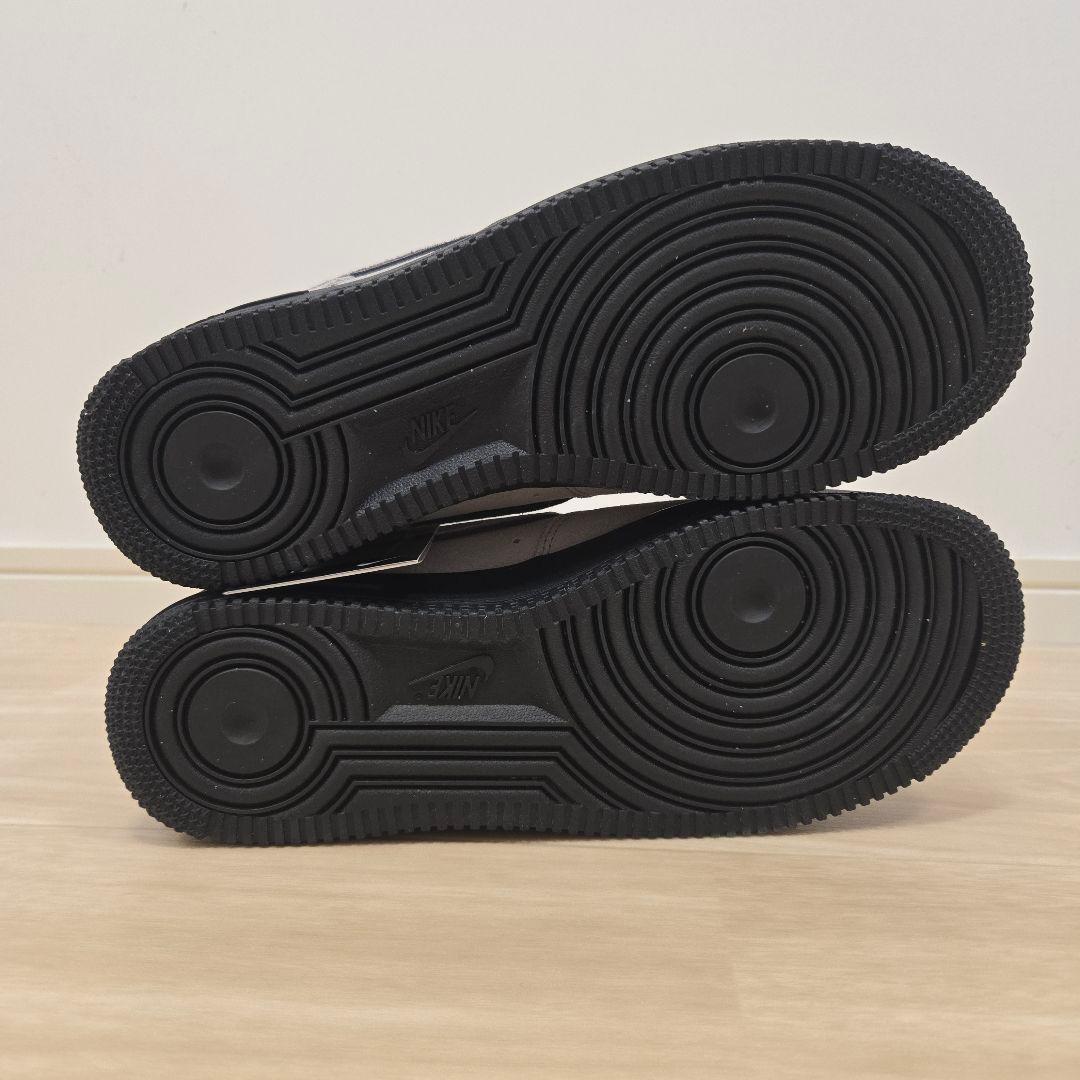 ​【新品】NIKE エアフォース 1 '07 スモークグレー 26.0cm