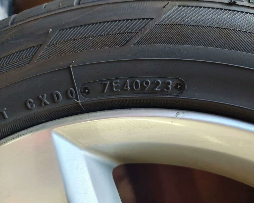 トゥアレグ 7PCGEA フォルクスワーゲン 純正 19インチ ホイール