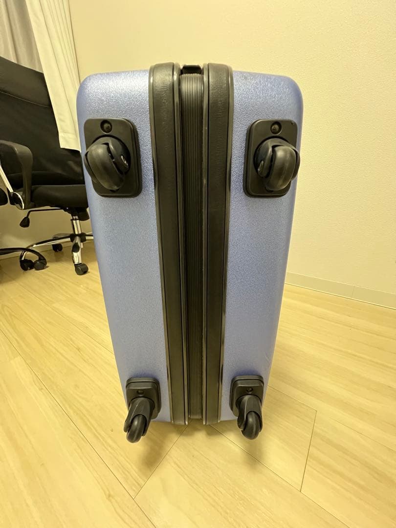 Samsonite ブルーのキャリーケース