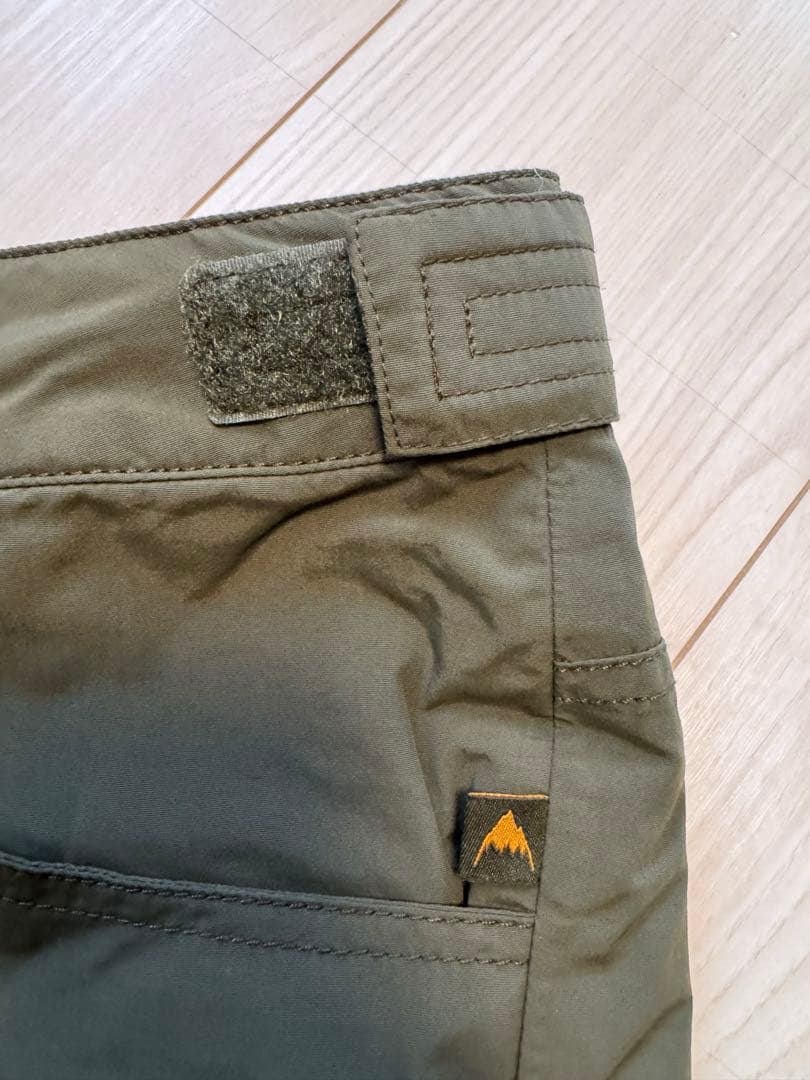 BURTON ジュニア　Lサイズ　スノーボードウェア　上下セット