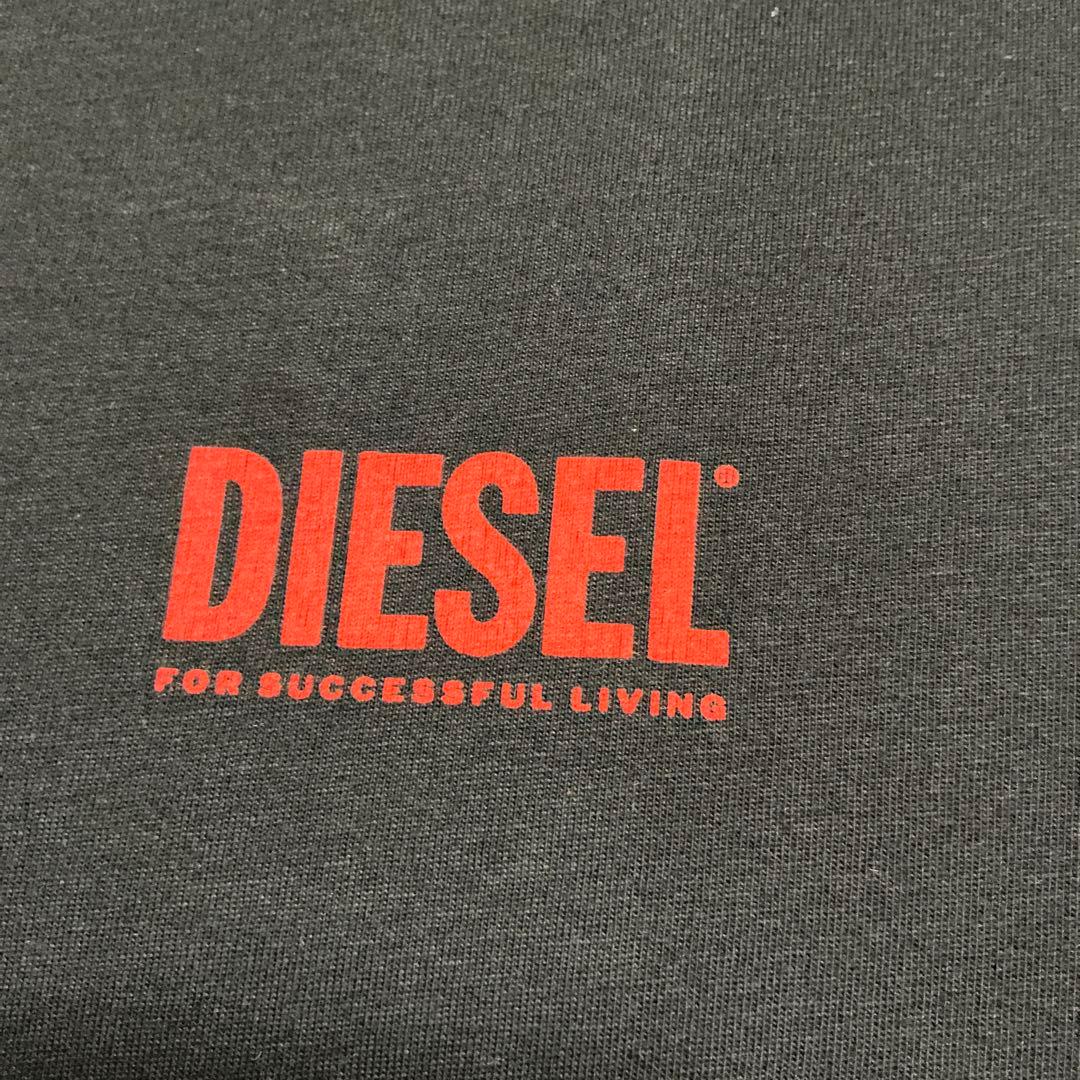 洗練されたデザイン　DIESEL T-BOXT-BISK A20036 3XL