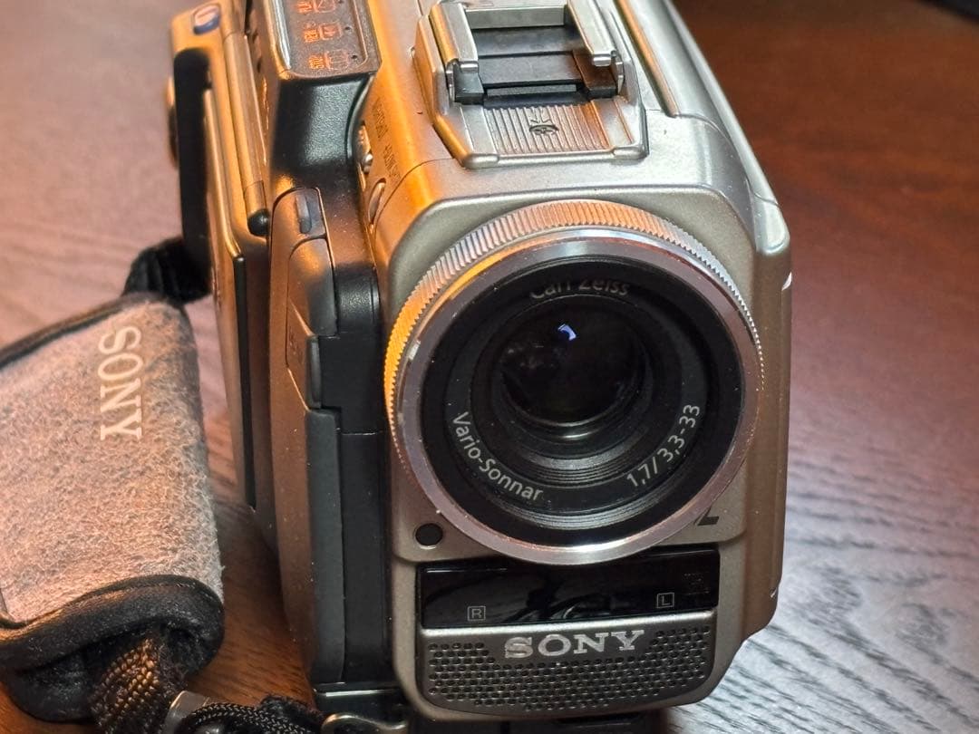 SONY DCR-TRV10 ビデオカメラ本体