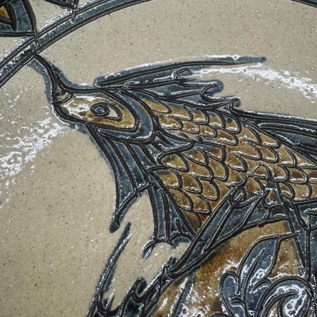 壺屋焼 やちむん 魚紋皿 琉球陶器