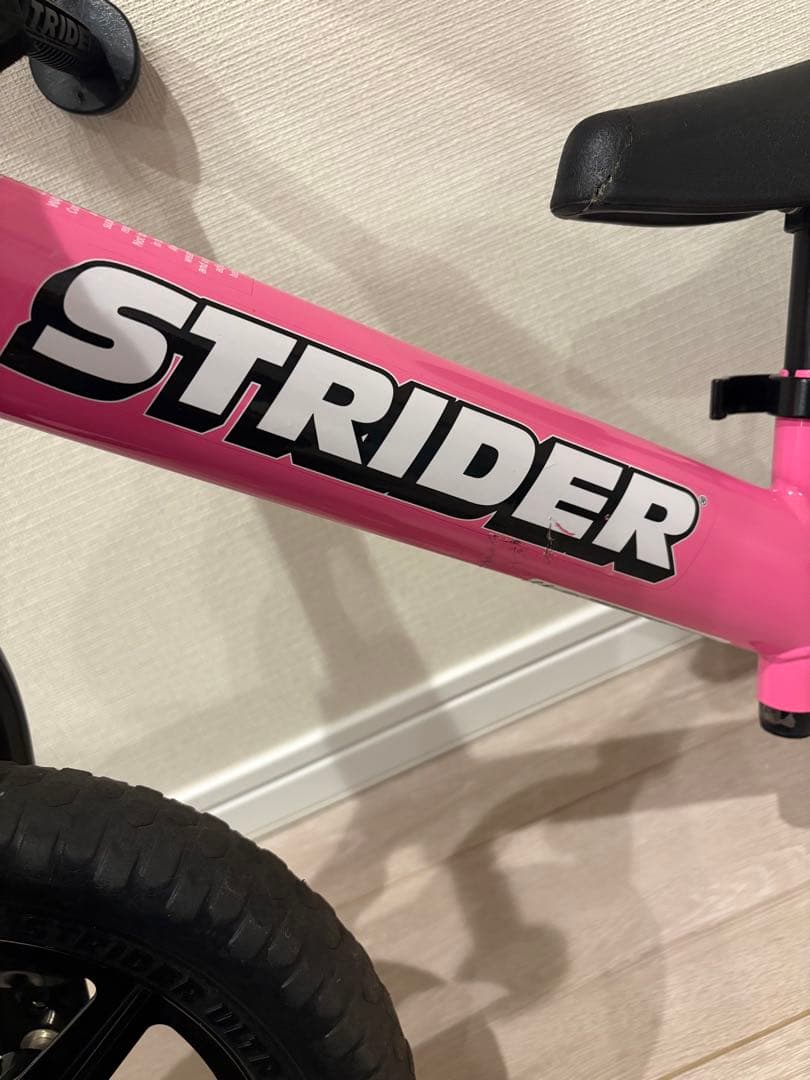 STRIDER バランスバイク ピンク　12インチ　ストライダースポーツモデル